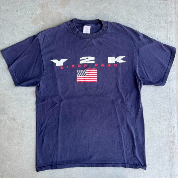 Delta Men's Navy and Blue T-shirt - Picture 1 of 5
